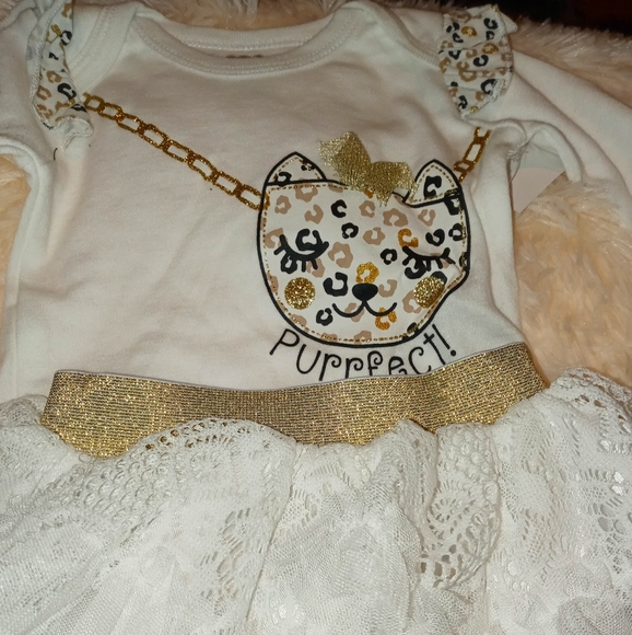 💲SALE 2 FOR $8💲(NWT) Cute Infant Matchin Set - Picture 2 of 10